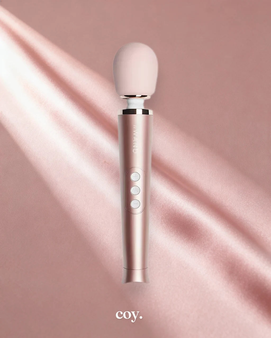 Le Wand Petite Rechargeable Massager — Coy