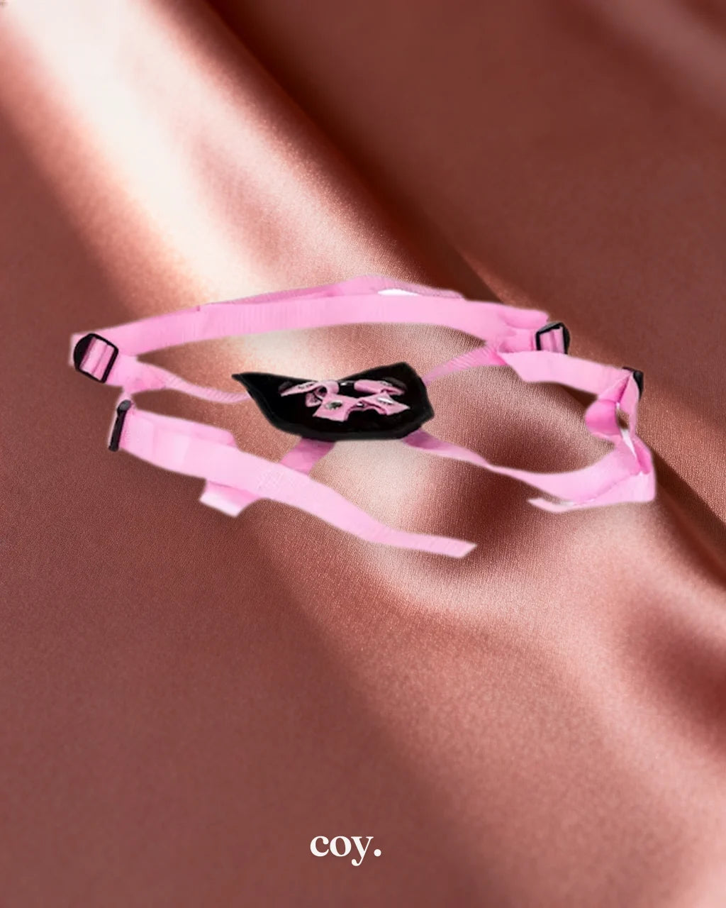 Shanes World  Harness With Stud — Coy