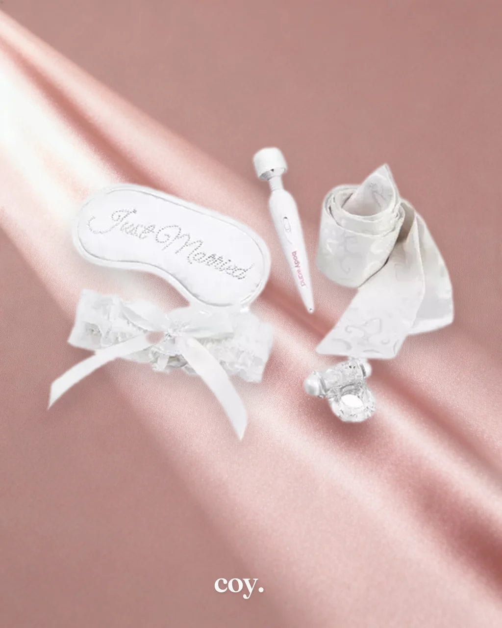 Bodywand Honeymoon Set — Coy