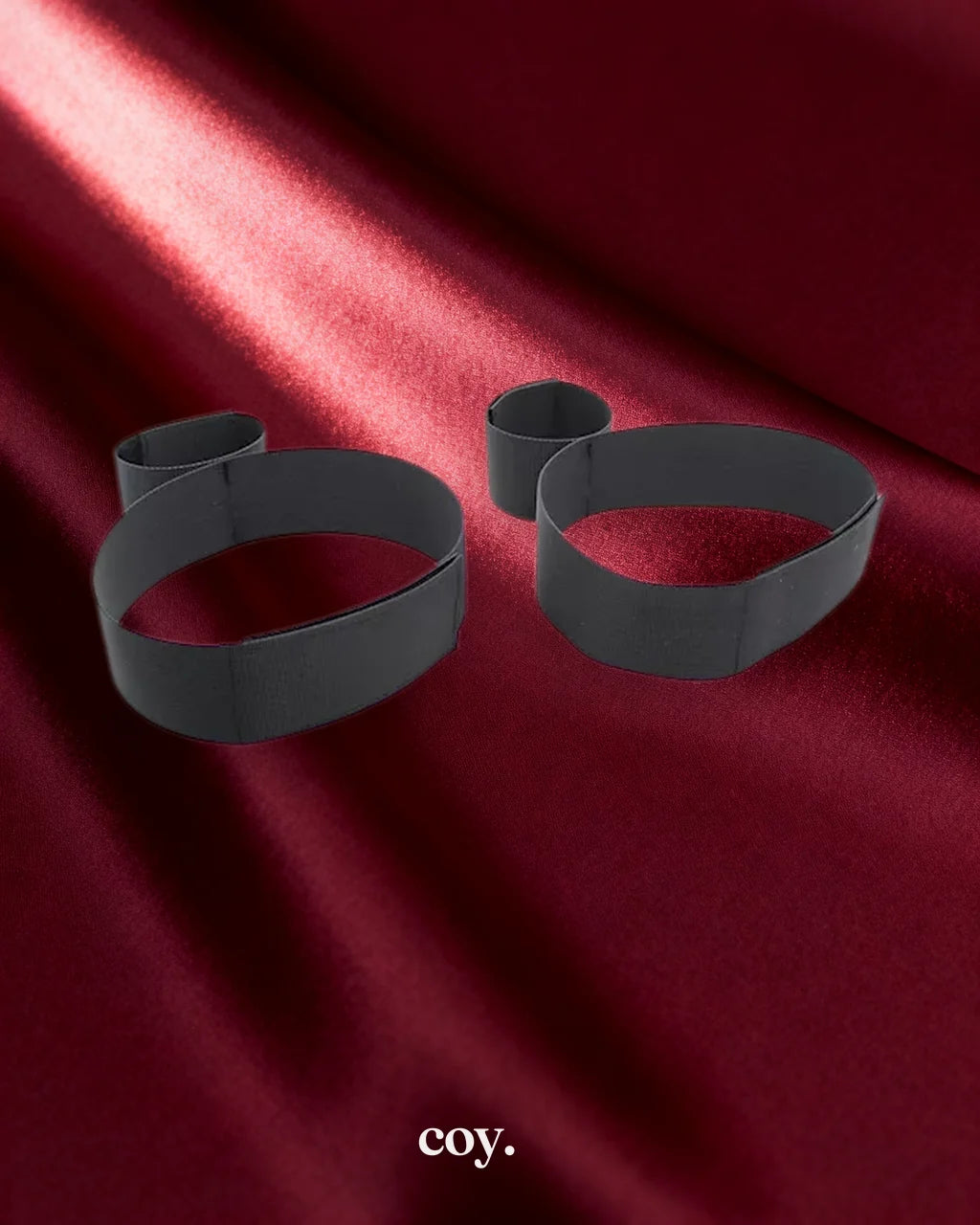 Leather Play Easy Strap Restraints — Black — Coy