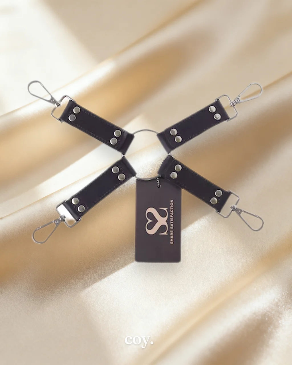 Bound X 4-Way Hogtie Connector with Clasps — Coy